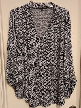 Always Indigo Black & White Print V-Neck Blouse